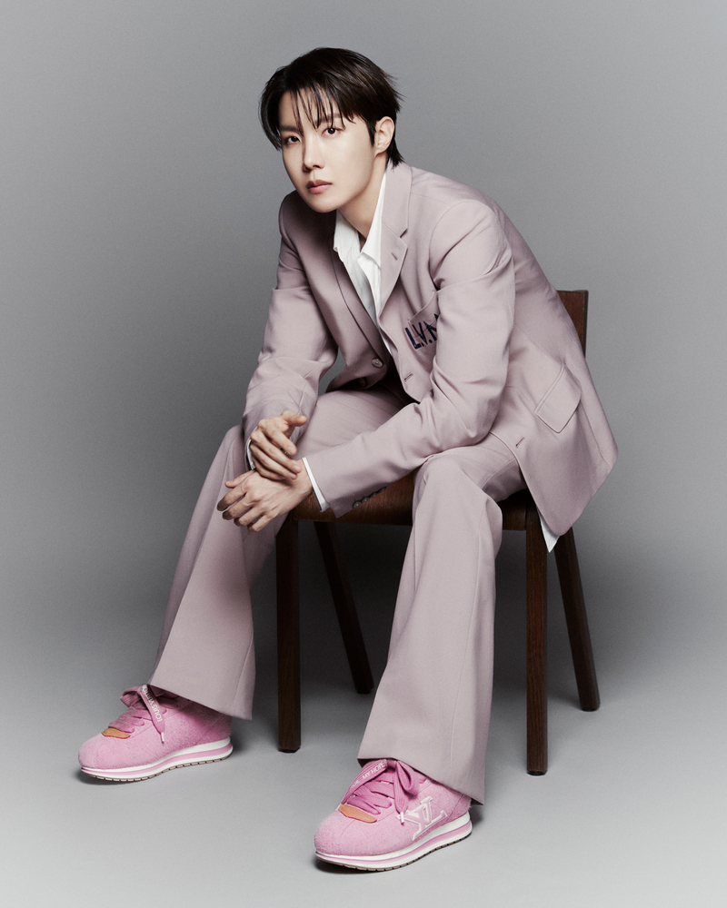 louis vuitton x j hope lv buttersoft sneaker image 3