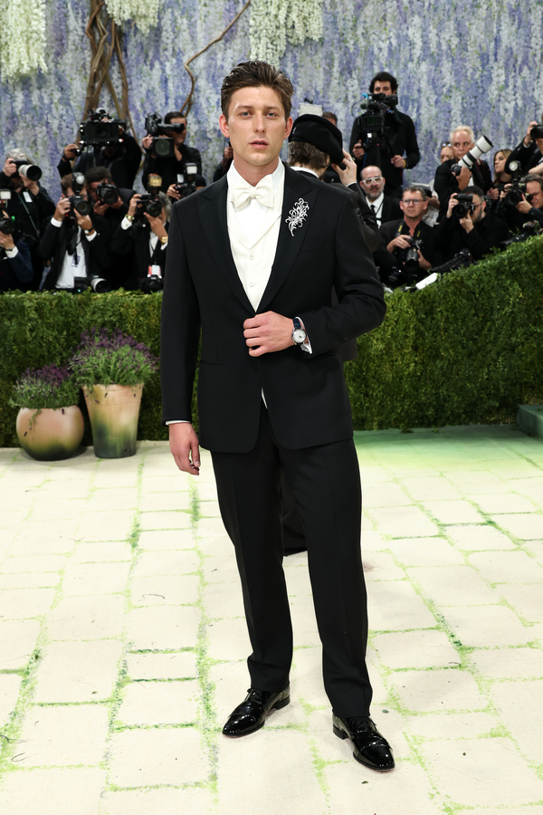 the 2026 met gala celebrating "costume art" arrivals