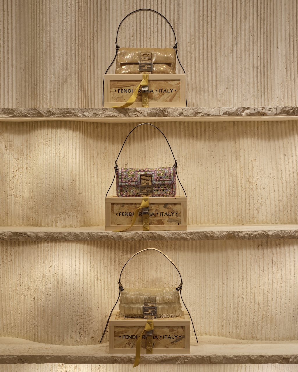 04 fendi baguette 26424 re edition palazzo fendi milano