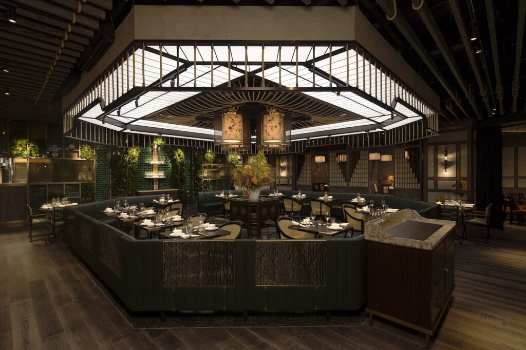 mott 32 main dining room