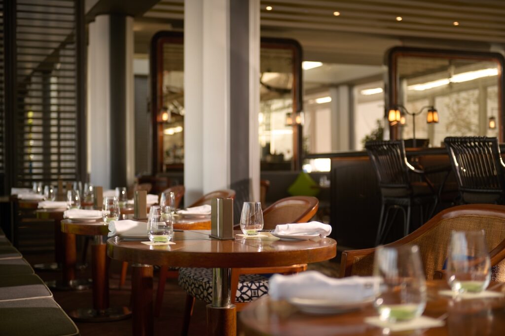 spago bar & lounge