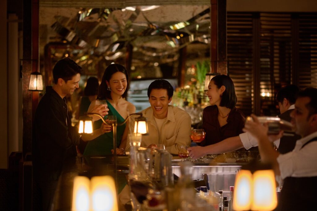 spago bar & lounge lifestyle shot (2)