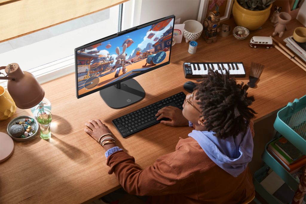 hp omnistudio 23.8 inch all in one pc (1)