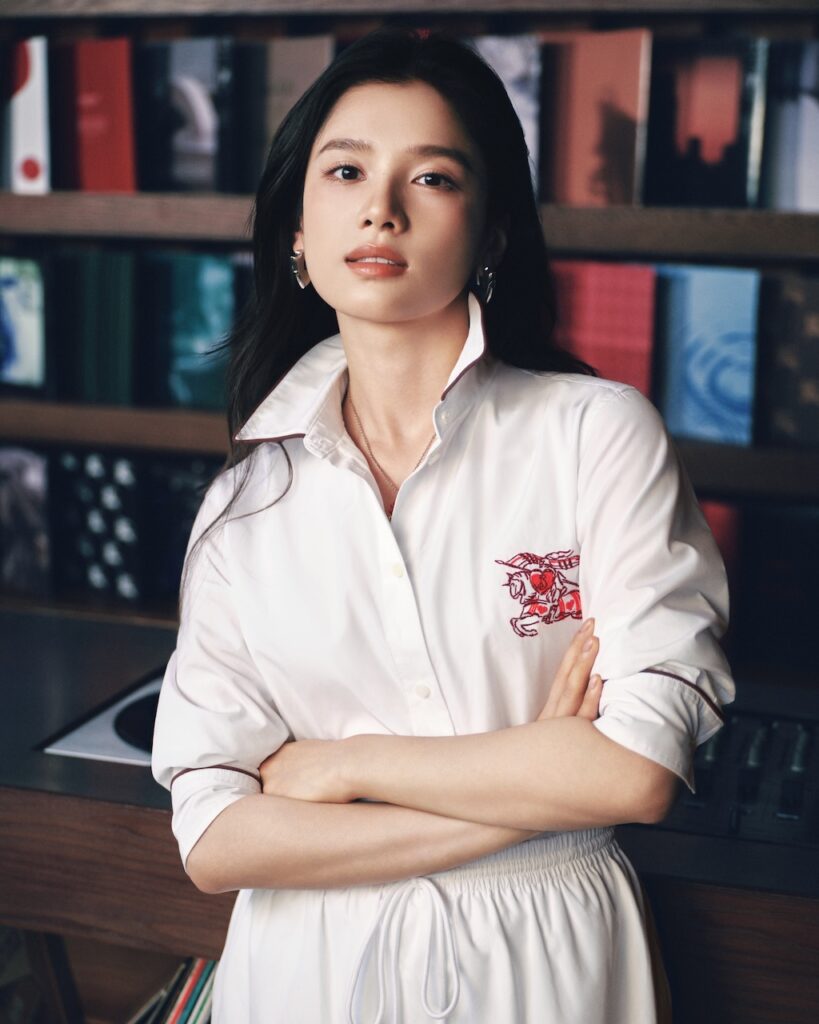 burberry chinese valentine s day campaign hero image 4x5 4