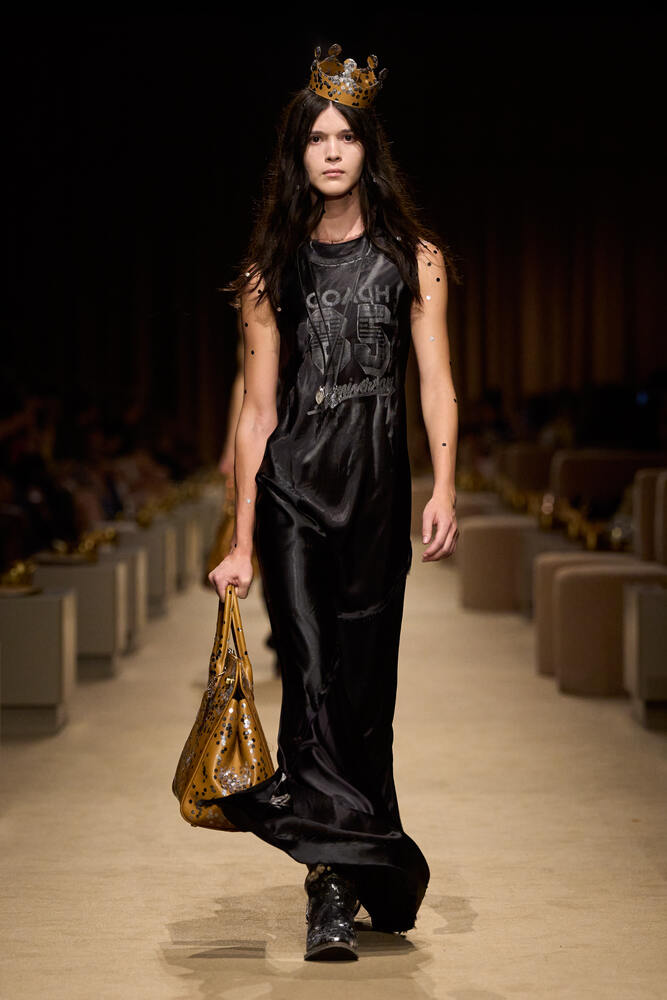 photo: daniele oberrauch / gorunway.com