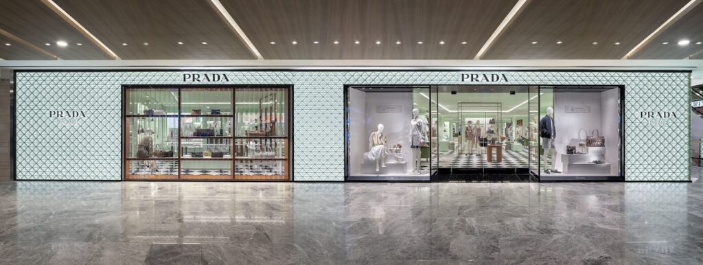 prada singapore paragon (02)