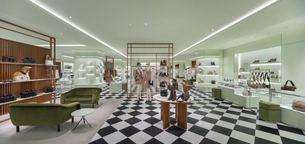 prada singapore paragon (04)