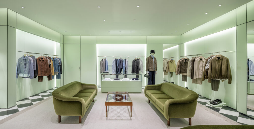 prada singapore paragon (10)