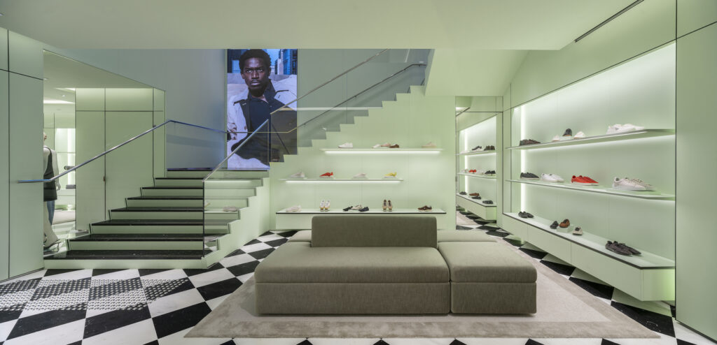 prada singapore paragon (11)