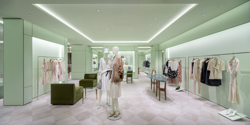 prada singapore paragon (13)