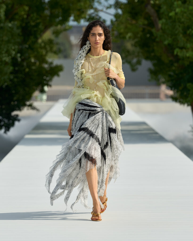 dior w rtw ss27 front look 15 4x5