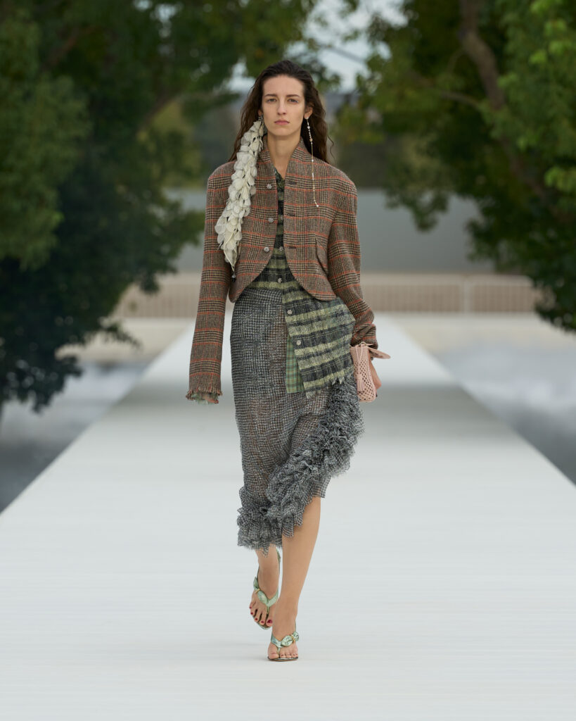 dior w rtw ss27 front look 40 4x5
