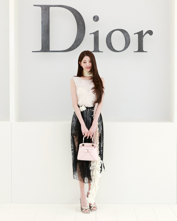 christian dior photocall paris fashion week womenswear spring/summer 2027